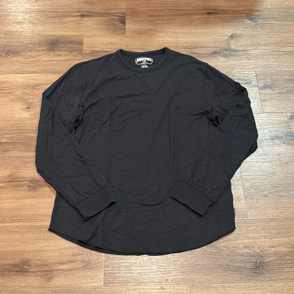 Men's AE Outfitters Black Long Sleeve Lightweight Sweatshirt. Size L